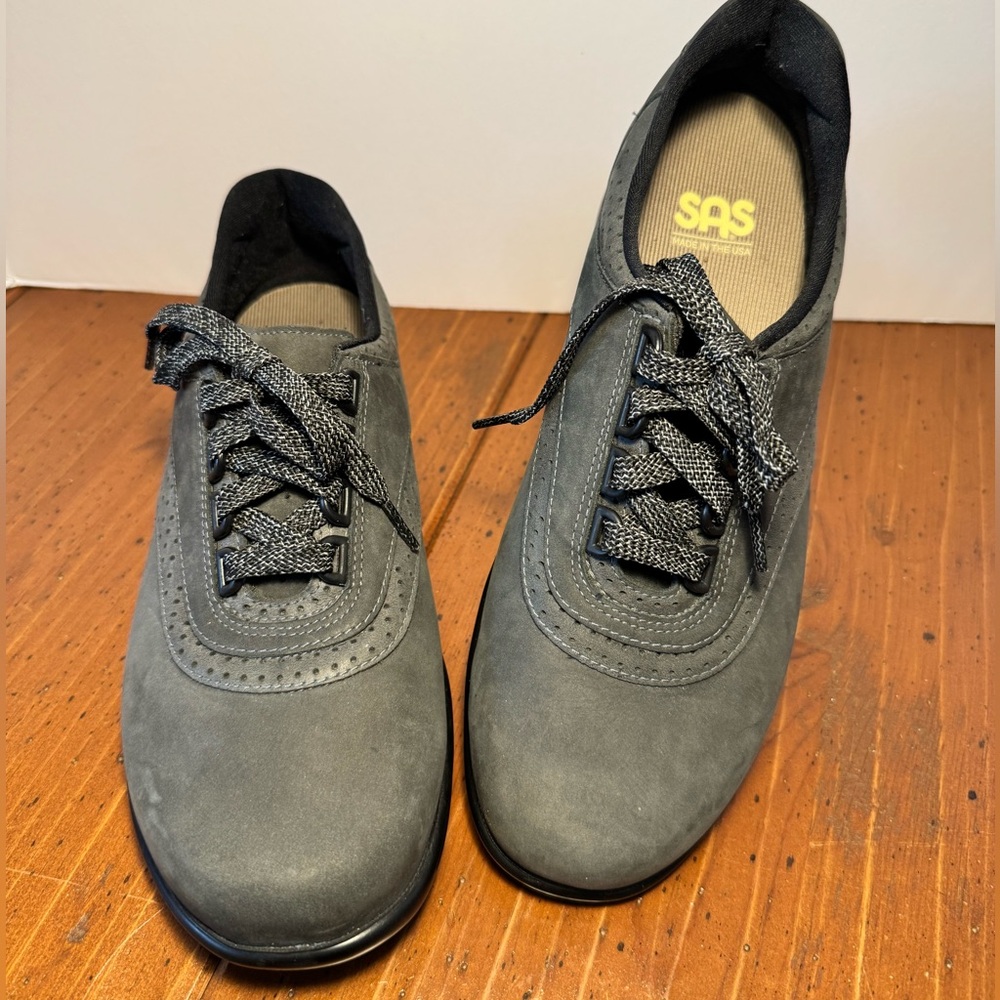 SAS Women's Walk Easy Comfort Walking Shoes - Size 8 M - Charcoal Nubuck Leather